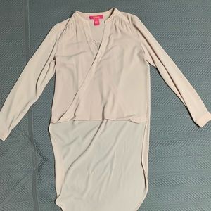 Catherine Landrino High-low long sleeve shirt